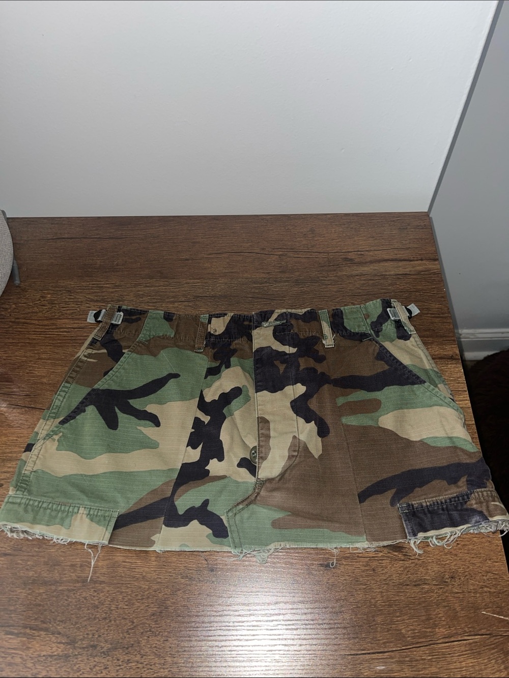 Urban Renewal Camo Print Women’s Cargo Mini Mini Skirt- Green Camouflage